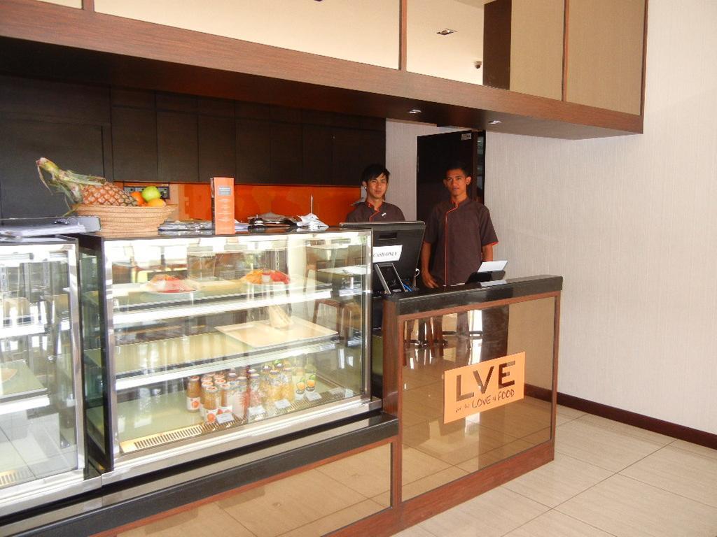 C'Haya Hotel Kota Kinabalu Eksteriør bilde